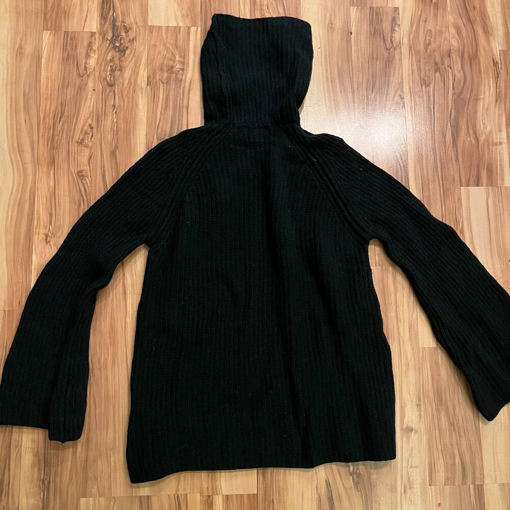 Massimo Dutti forest green sweater
